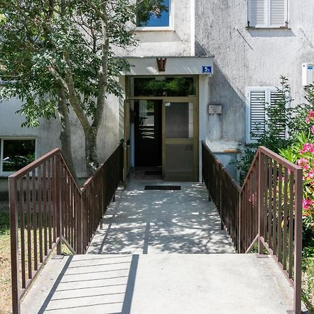 Apartment Pek Crikvenica Luaran gambar