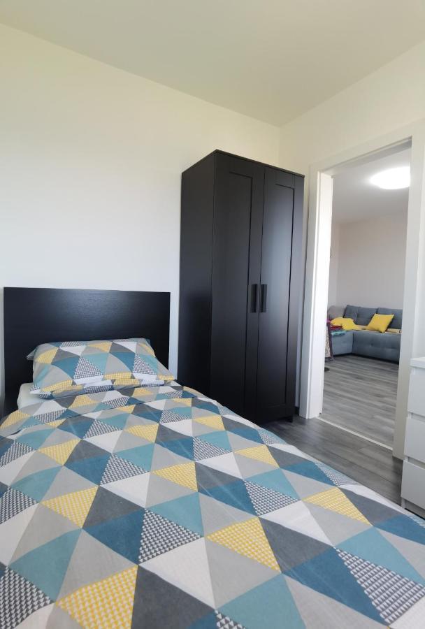 Apartment Pek Crikvenica Luaran gambar