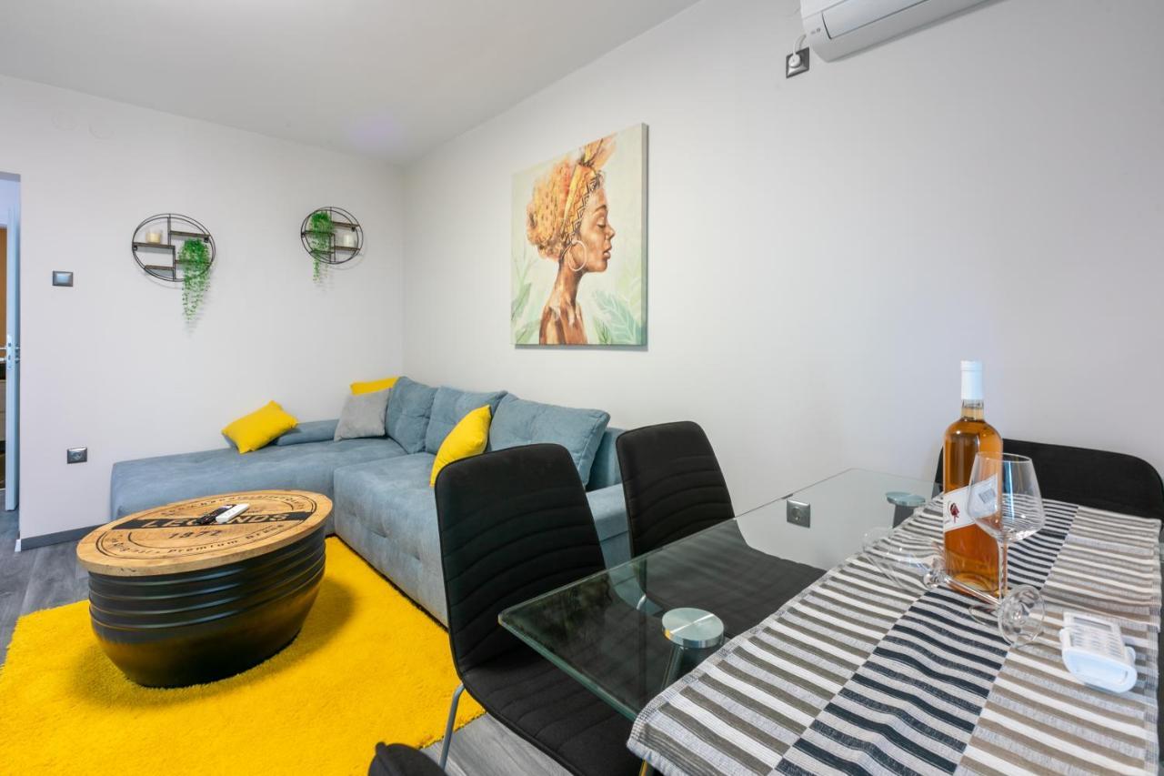 Apartment Pek Crikvenica Luaran gambar
