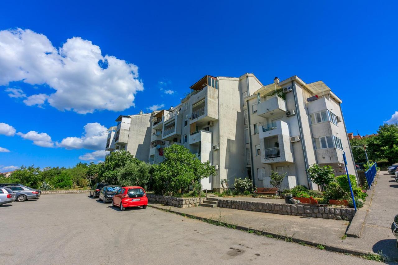 Apartment Pek Crikvenica Luaran gambar